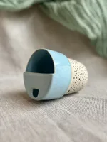 Ręcznie robiony ceramiczny kubek Ceranika bez ucha na wynos podróżny